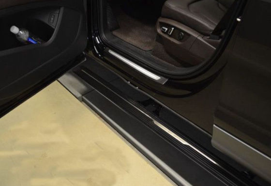 Audi Q7 Anti Pinch Power Running Boards with Automatic Deployment